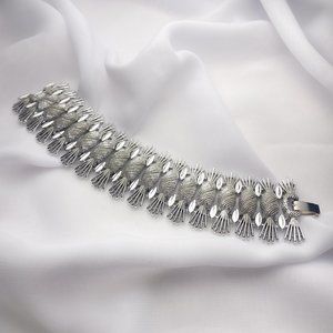 Vinage Sarah Coventry Simply Elegant Art Deco Silver Statement Panel Bracelet